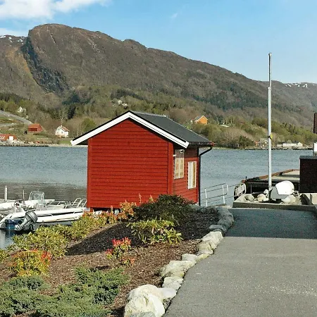 4 Person In Sorbovag