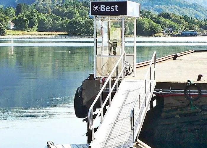 4 Person In Sorbovag Sorbo